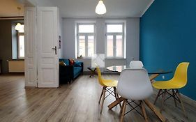 Blue Dollar Apartament